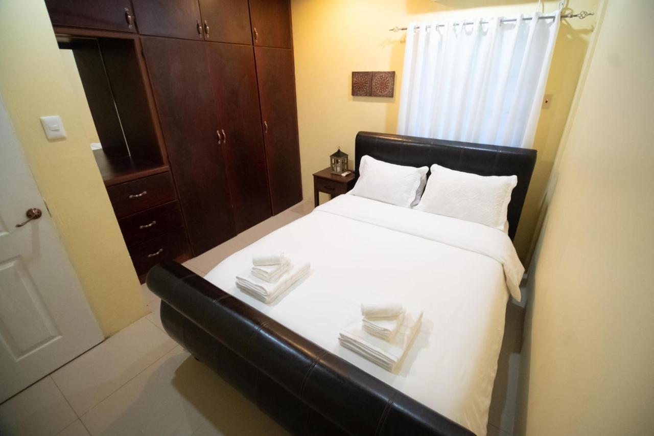 Stacys Place #1 2 Bedroom Apartment Port of Spain Dış mekan fotoğraf